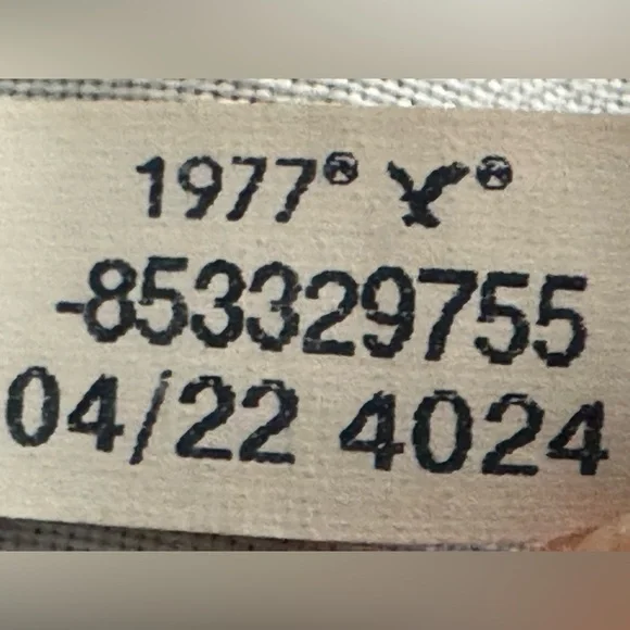 American Eagle destroyed Baggy straight light Wash Jean size 6 - Picture 8 of 9